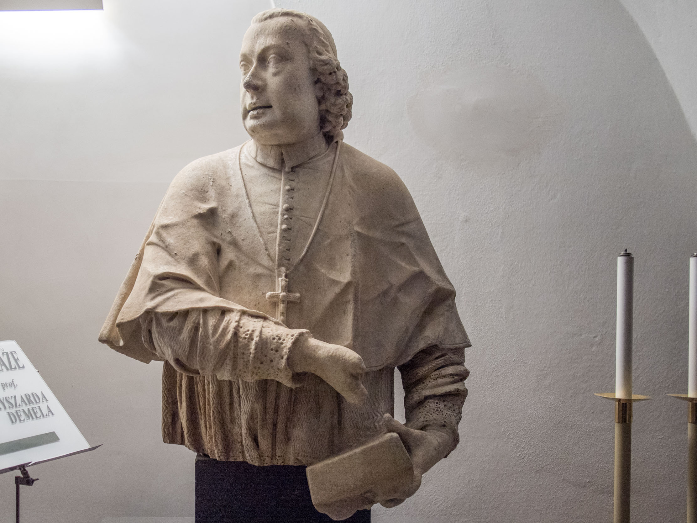 Marble statue of Cardinal Rezzonico in the Duomo of Padua