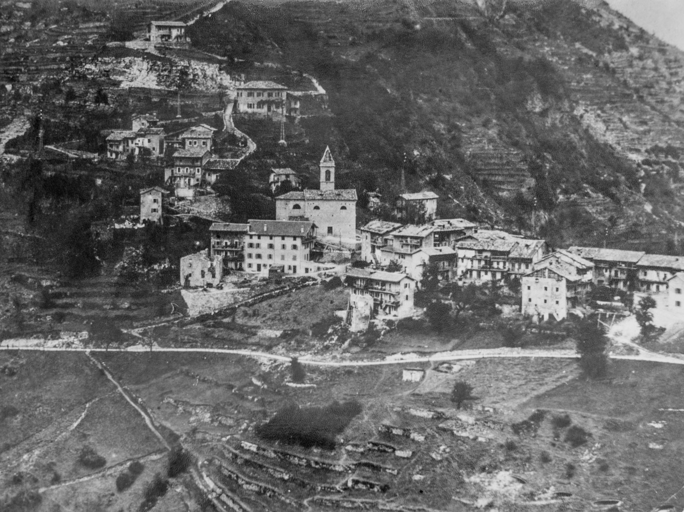 The first known photograph of the village of Incino