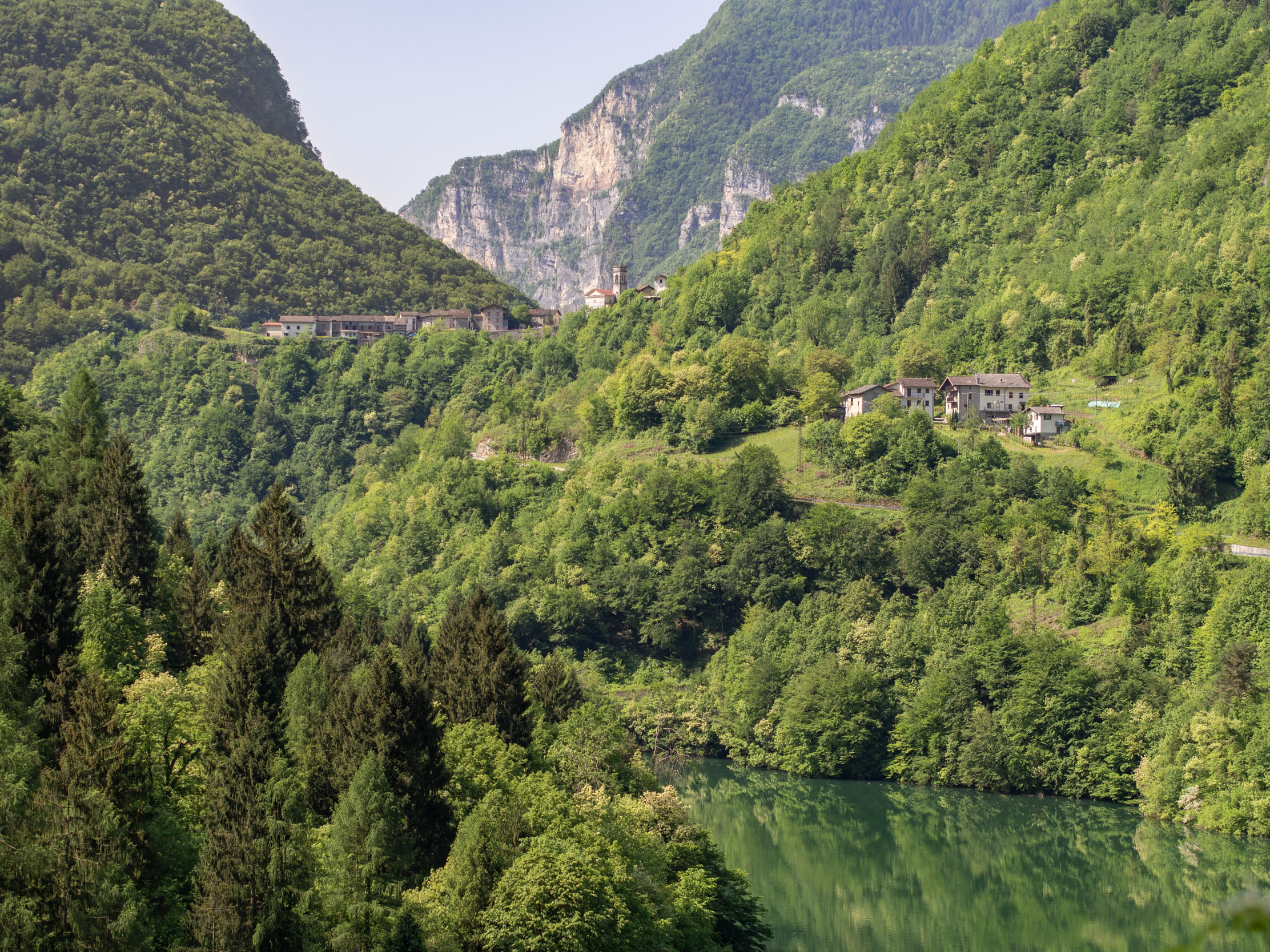 View of Incino with Lake Corlo and Tanisoi