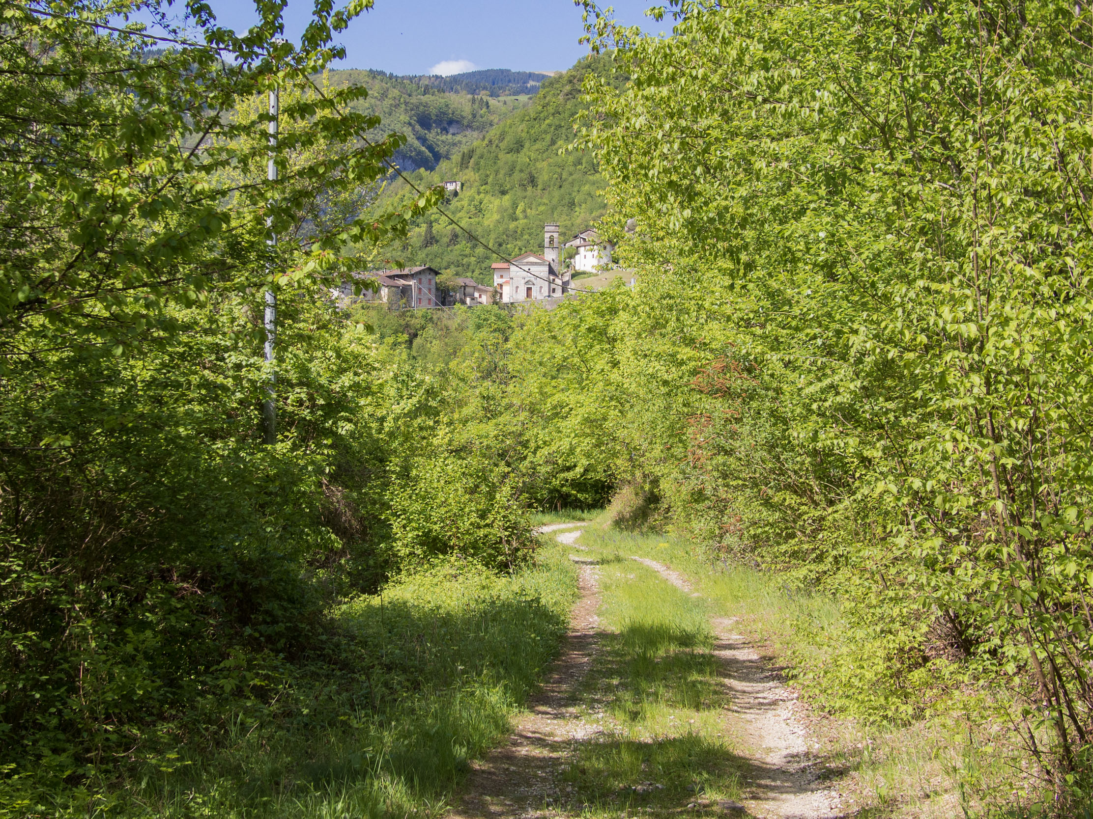 View of Incino from a dirt road